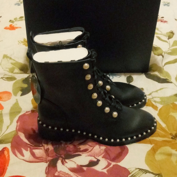 I.N.C Glynee Lace Up Booties - Picture 11 of 11